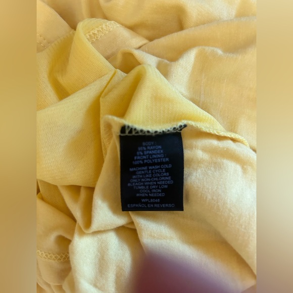 NWOT Yellow International Concepts Sleeveless Blouse - Picture 6 of 9